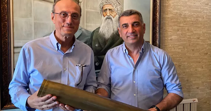 Kıbrıs'a Atılan İlk Havan Topu Milletvekili Gürsel Erol'a Hediye Edildi