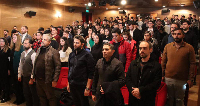 Okan Tiryakioğlu'ndan Marmara Öğrencilerine Özel İmza Günü