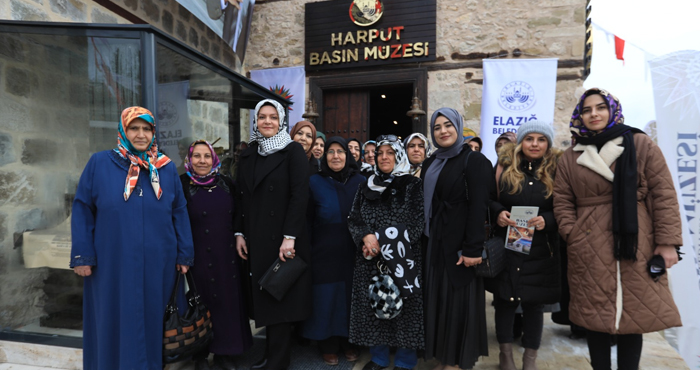 Kursiyer Kadınlar Elazığ Belediyesi’nin Proje Alanlarını Gezdi