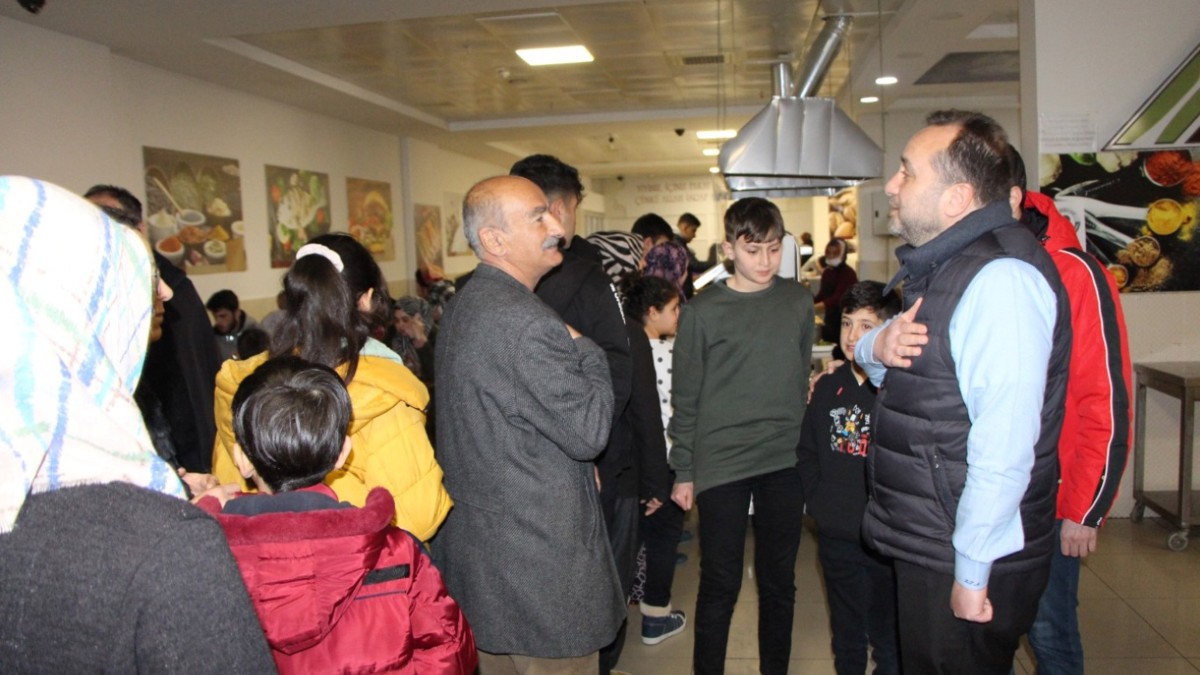 Milletvekili Ağar, Elazığ'da Misafir Edilen Depremzede Aileleri Ziyaret Etti