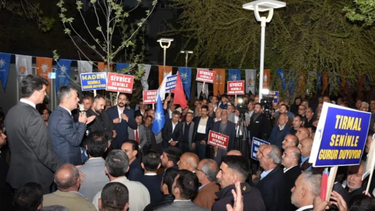 Prof. Dr. Erol Keleş: 'Güçlü bir Türkiye için hem Cumhurbaşkanlığında hem de Meclis'te çoğunluğu sağlamamız lazım'