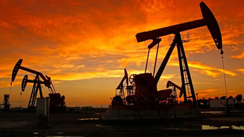 Brent petrolün varili 60,66 dolara geriledi