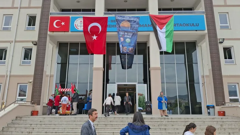 Milli Eğitim Müdürü Adem Uslu,