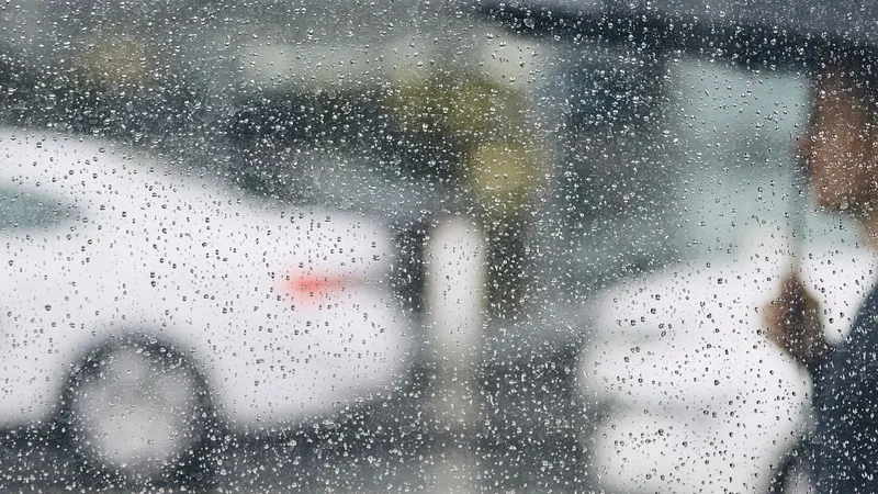 Doğu Karadeniz sağanakla sarsıldı: Meteoroloji’den fırtına uyarısı