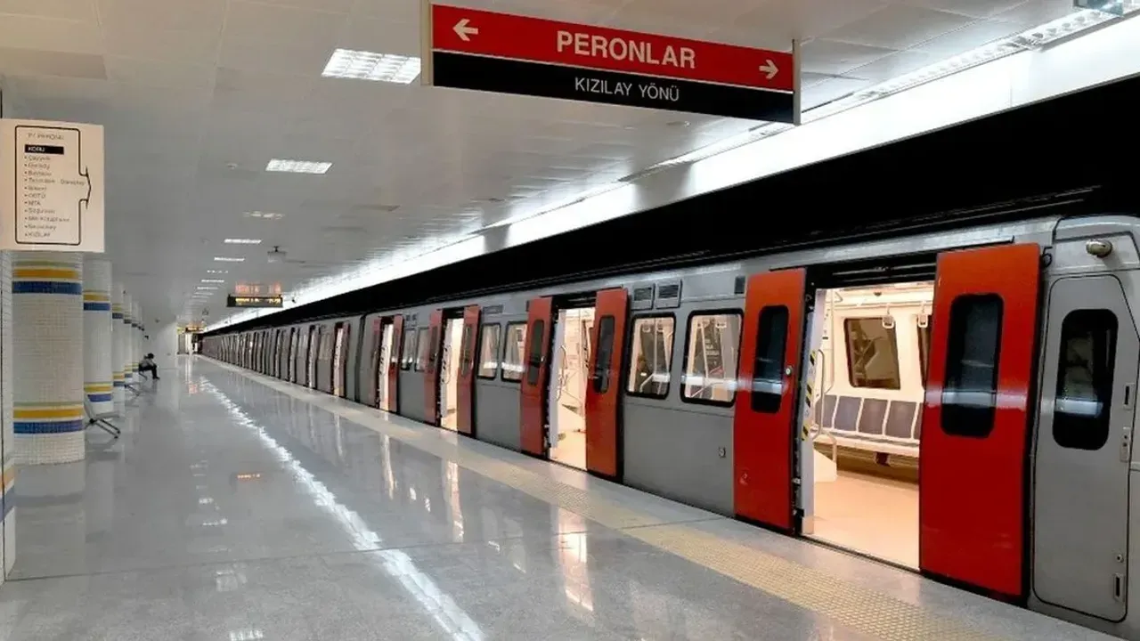 Bakan Uraloğlu: Metro tünelleri olağanüstü durumlarda 1,4 milyon kişiyi barındırabilir