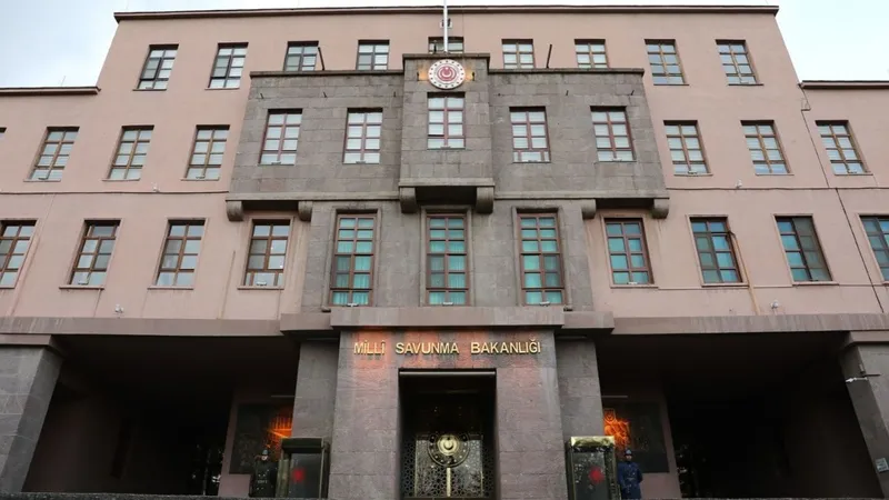 MSB’den Kamuoyuna açıklama: “TSK’da görev almaları söz konusu değil”