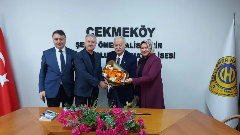 Adalet Eski Bakanı İsmail Müftüoğlu’ndan Çekmeköy Şehit Ömer Halisdemir Kız AİHL’ye ziyaret