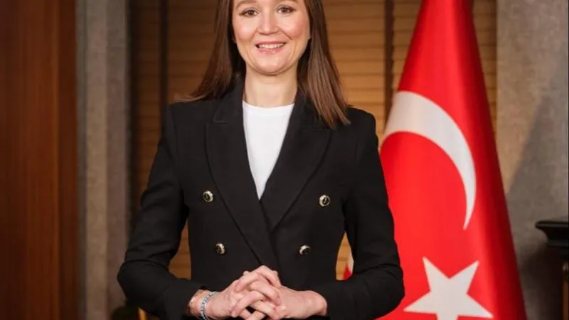 Şehzadeler Belediye Başkanı Gülşah Durbay entübe edildi