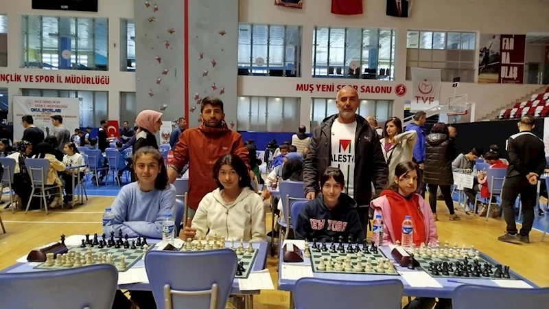 Esenkent Köyü Yıldız Kızlar satrançta bölge şampiyonu oldu