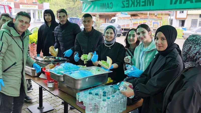 Şalpazarı MYO öğrencileri balık-ekmek şenliği düzenledi