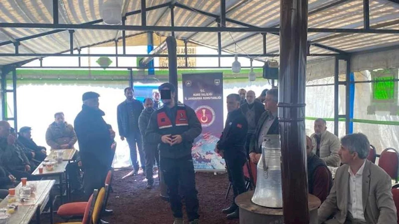 Jandarma, Ölçülü Köyünde dijital dolandırıcılığa karşı bilgilendirme yaptı