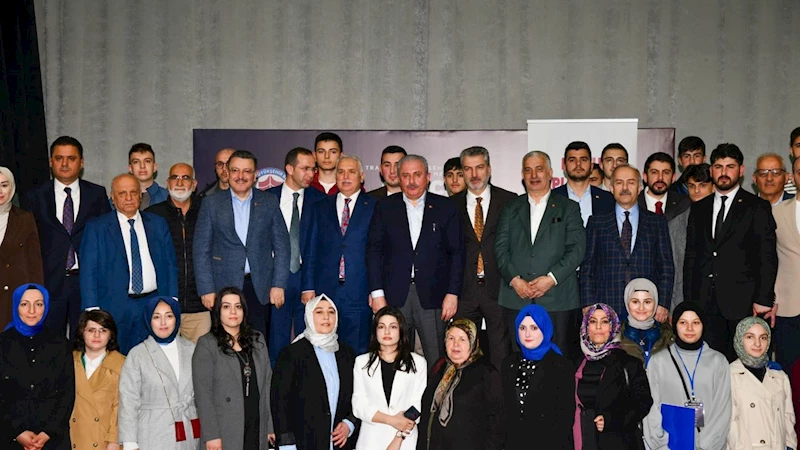 MUSTAFA ŞENTOP, GENÇLİK AKADEMİSİ’NİN KONUĞU OLDU