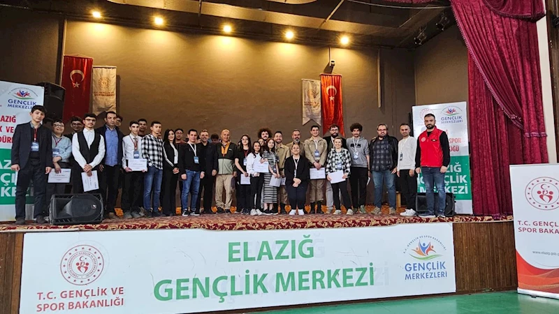 Elazığ Belediyesi sanat akademisi il birincisi oldu