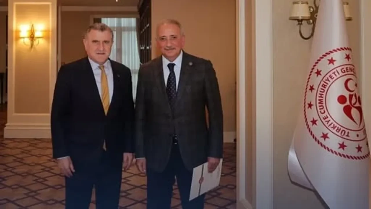 Ak Parti Muğla Milletvekili Kadem Mete