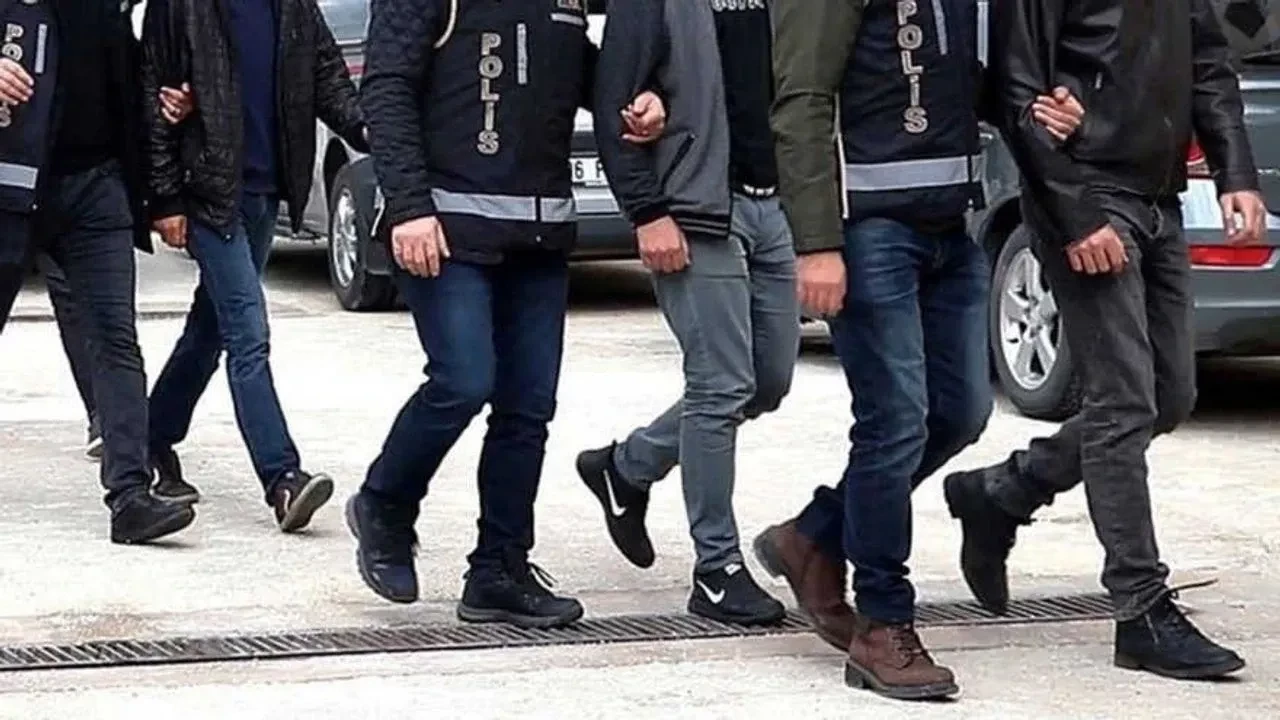 Adana merkezli dolandırıcılık operasyonu: 55 tutuklama