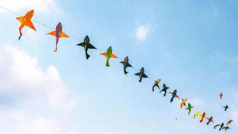 Serik’te uçurtmalar gökyüzünü şenlendirecek: Çocuklar şenlikte buluşuyor