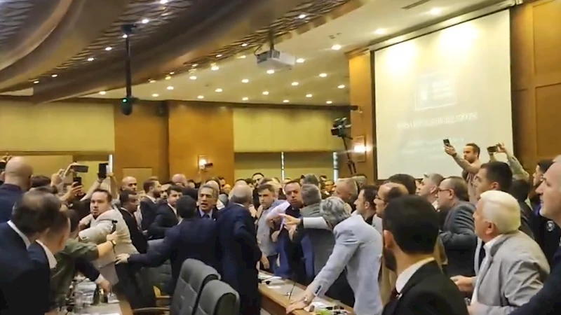Meclisteki gerginliğin ardından il başkanları açıklama yaptı