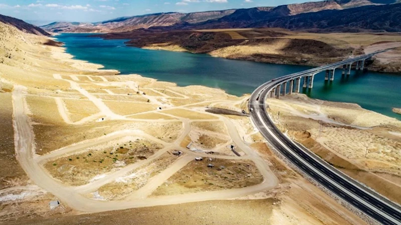 Dicle Nehri kıyısındaki Kesmeköprü köyü’nde konut krizi: Köylüler ödenek bekliyor