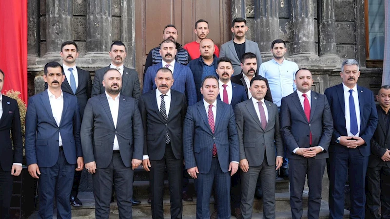 Ülkü Ocakları Genel Başkan Yardımcısı Nebioğlu, Kars Belediye Başkanı Senger