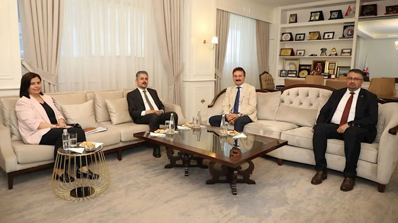 ISUBÜ’den borsaya stratejik ziyaret: İstihdam odaklı eğitime tam destek