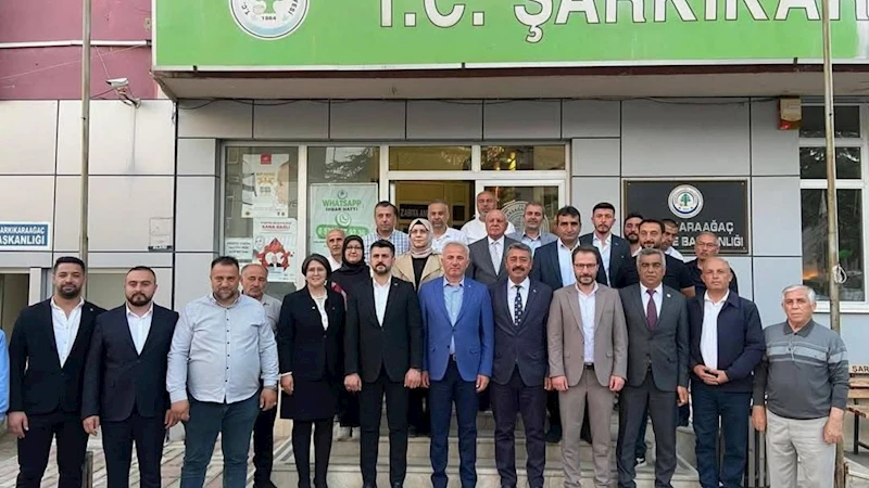 AK Parti heyetinden Şarkikaraağaç’a çıkarma