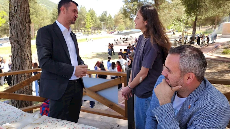 Milletvekili Oğuz gençlerle Millet Ormanı’nda buluştu