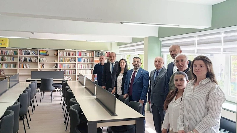Milletvekili Çalkın, Kars Alparslan Anadolu Lisesi Kütüphanesi