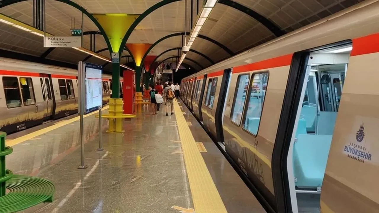 Taksim ve Şişhane metro istasyonları bugün ikinci bir duyuruya kadar kapatıldı