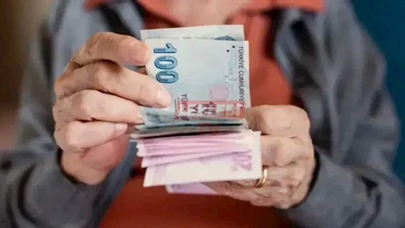 Emeklilere bayram müjdesi: 57,4 milyar TL’lik ikramiye ödenmeye başlıyor