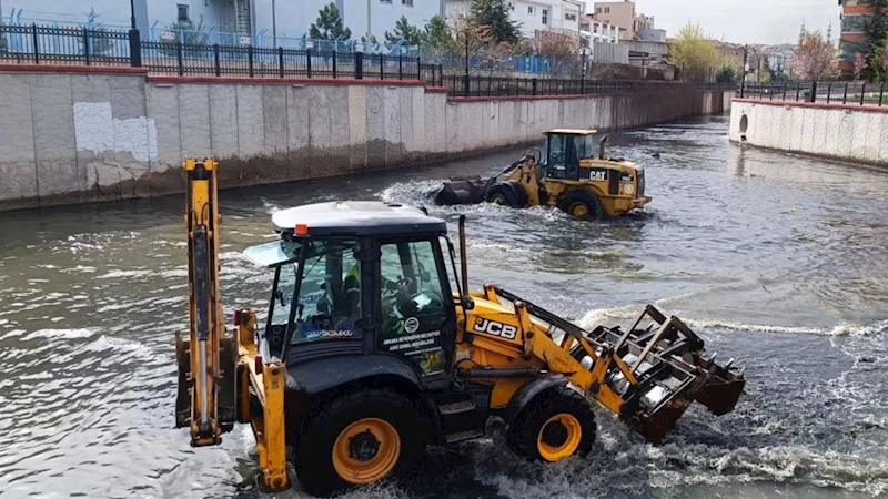 ASKİ’den temizlik harekâtı