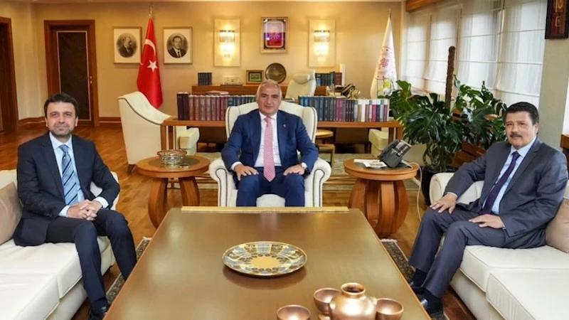 Kaş ve Kalkan’daki turizm belgesi sorunu Bakan Ersoy’a iletildi