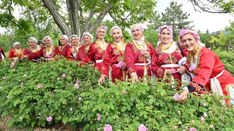 Gülün yolculuğunu bizzat yerinde deneyimlediler