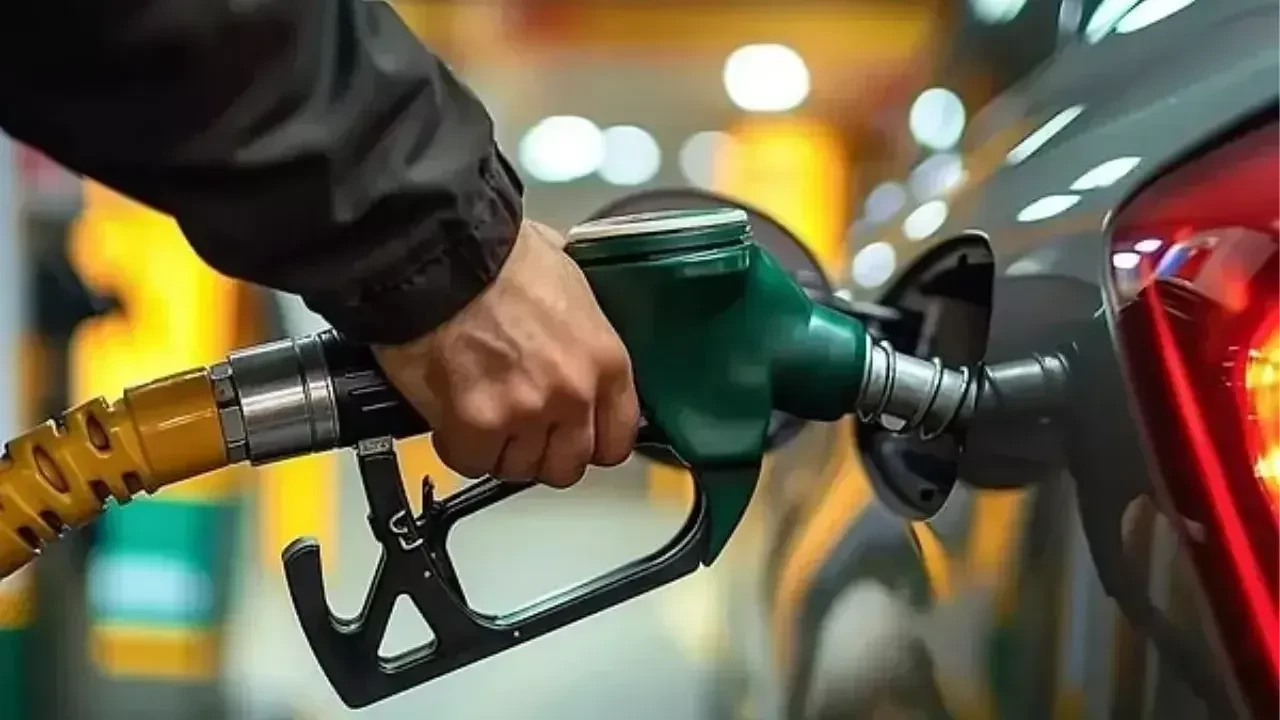 Benzine zam kapıda: Tabelaya yansıyacak