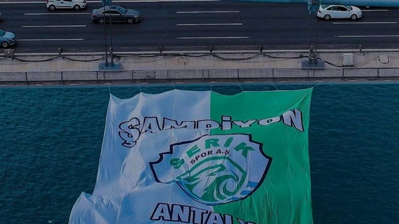 Serikspor’un bayrağı  İstanbul Boğazı’nda dalgalandı!
