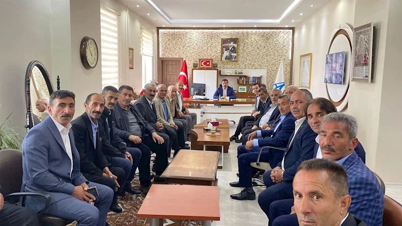 Arpaçay’da muhtarlarla bayramlaşma buluşması gerçekleştirildi