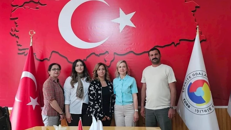 TOBB Kars Kadın Girişimciler Kurulu’ndan Türk Kızılay’ına destek