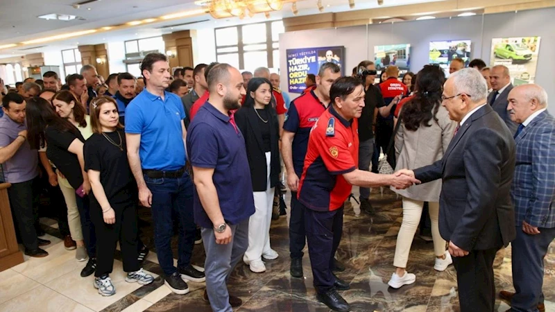 Başkan Güler personelle bayramlaştı