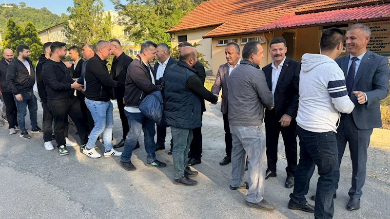 GMİS yönetimi, madenciyle bayramlaştı