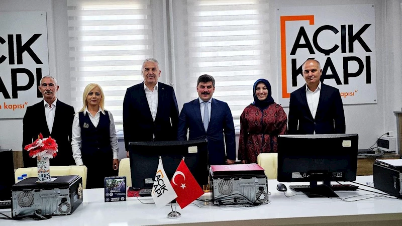 Kars Vali Yardımcısı Muhammed Enes Çıkrık, veda ziyaretlerine başladı