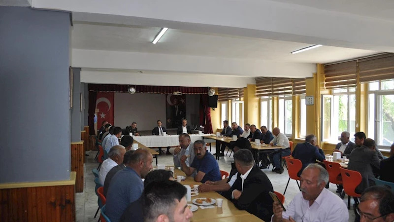 Akyaka Kaymakamı İsmail Demirtaş, Kurban Bayramı’nda vatandaşlarla bir araya geldi