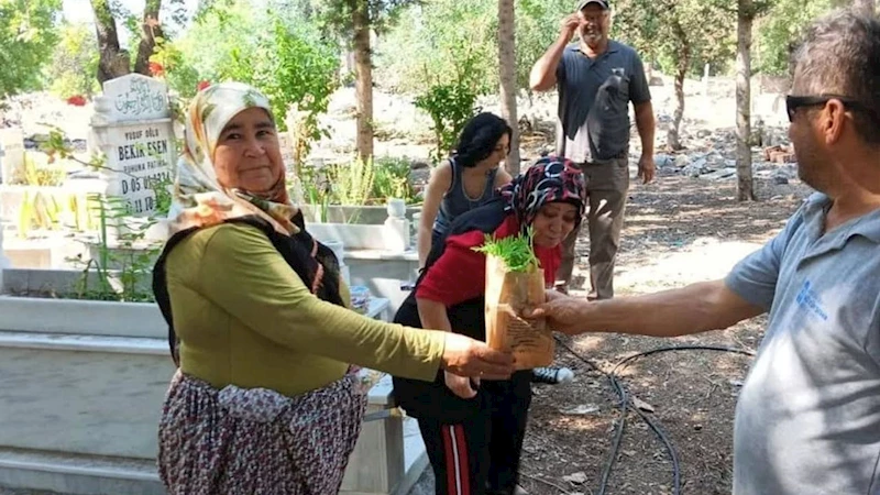 Arefe günü anlamlı jest: Antalya