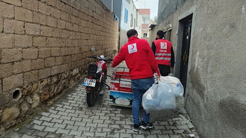 Mardin Kızılay’dan 420 aileye bayramlık hediyesi