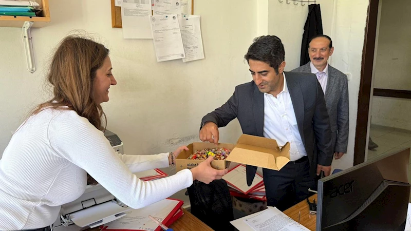 Kaymakam Enis Aslantatar, Kurban Bayramı’nda personelle bayramlaştı