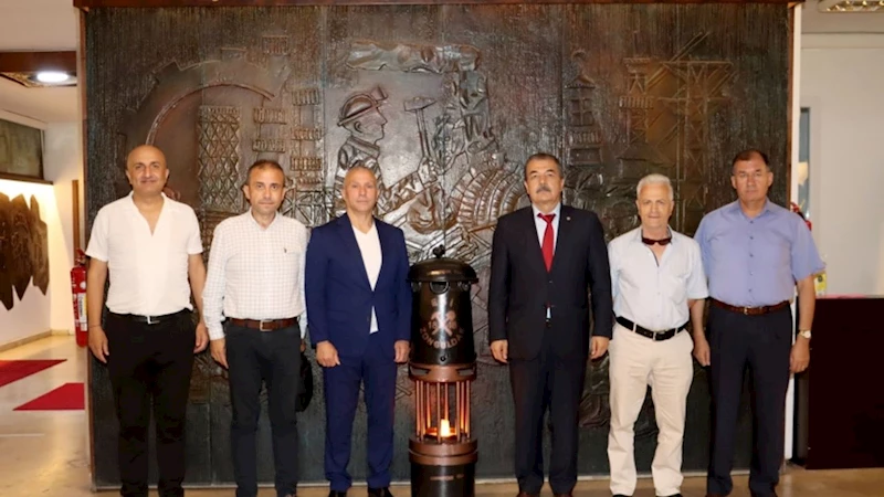 Birleşik Kamu - İş