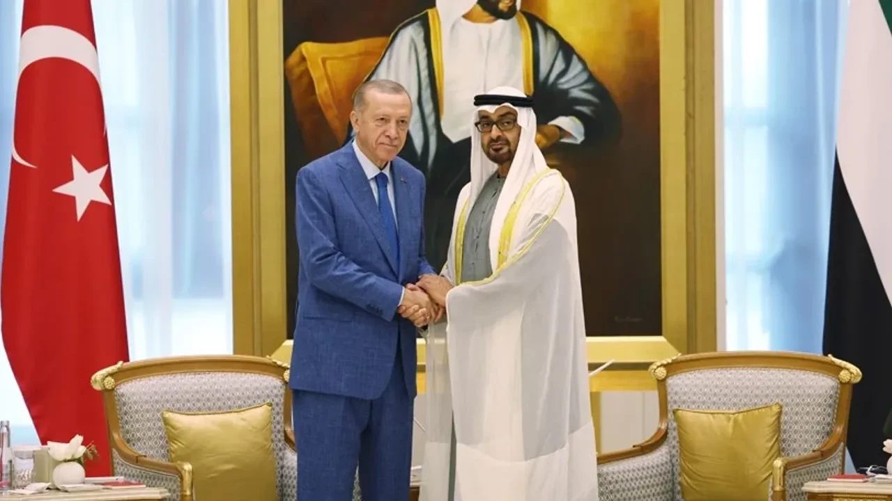 Cumhurbaşkanı Erdoğan, BAE Devlet Başkanı Al Nahyan ile telefonda görüştü
