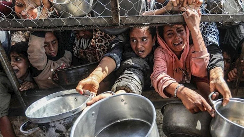 Gazze’de açlık can almaya devam ediyor