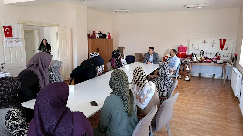 Kaymakam Mehmet Ali Semiz, ADEM kursiyerleriyle buluştu