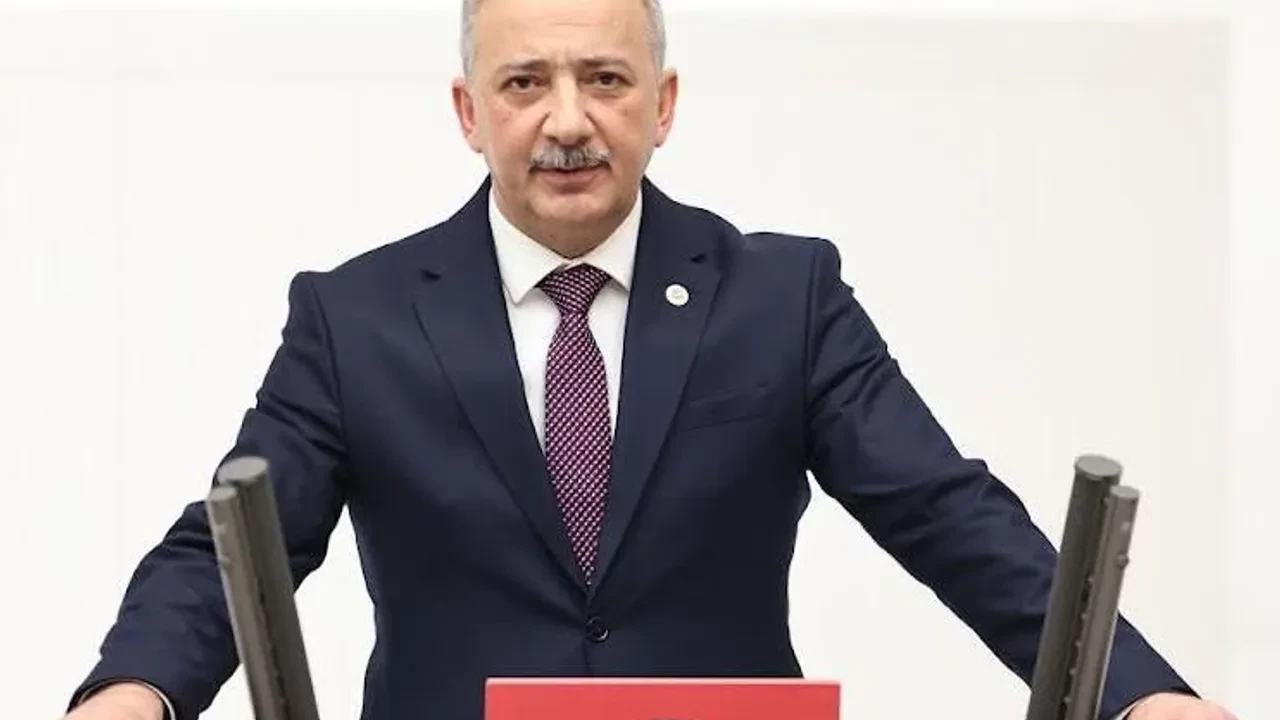Milletvekili Kadem Mete