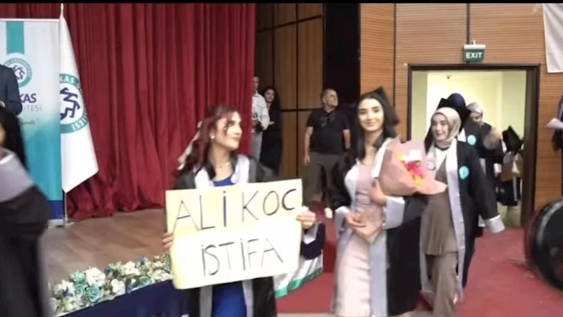 Kars Kafkas Üniversitesi mezuniyet töreninde 