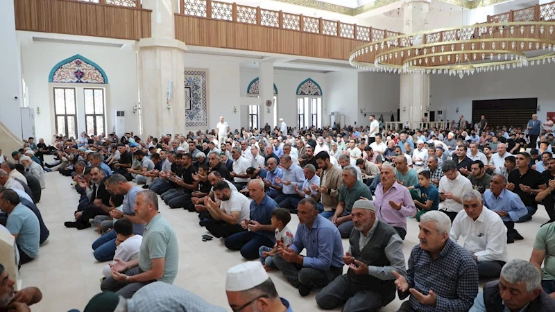 Kars Sultan Alparslan Camii ve Külliyesi